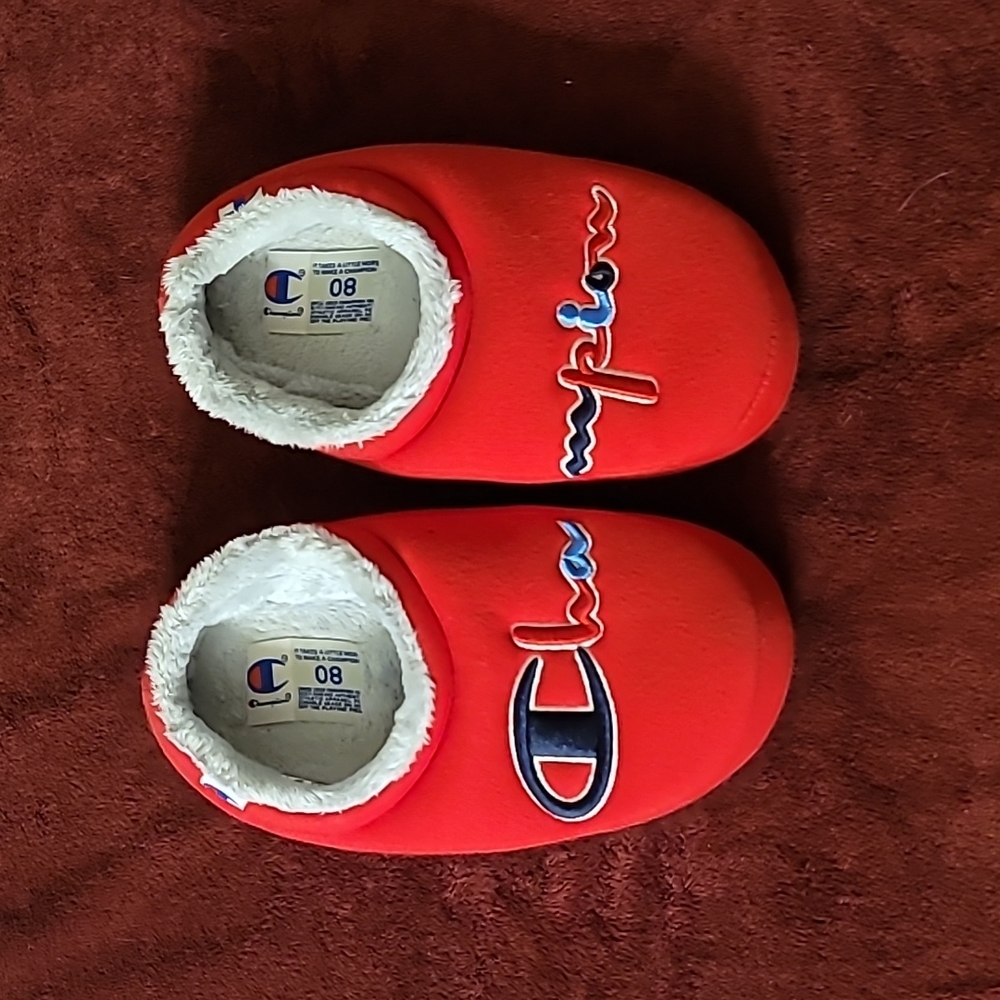 Champion slippers, size 8w